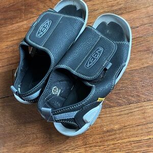 KEEN Kids' Knotch River Open-Toe Sandals size 3